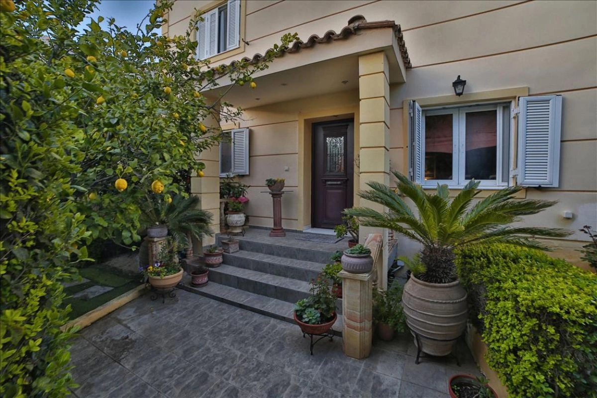 Жилье в Афинах за 720k € ✅ купите дом в Греции