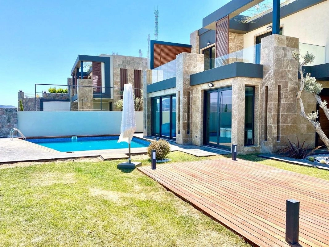 Вилла у пляжа площадью 288 м2 в Бодруме