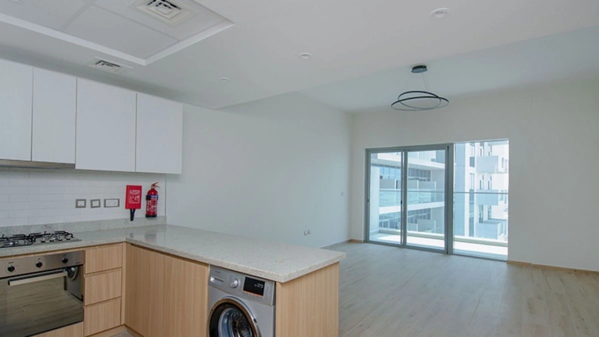 Квартира 112 м2 с видом на бесконечный бассейн в Дубае