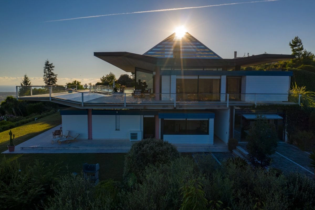 Вилла на холмах Камайоре с видом на Тирренское море, Италия