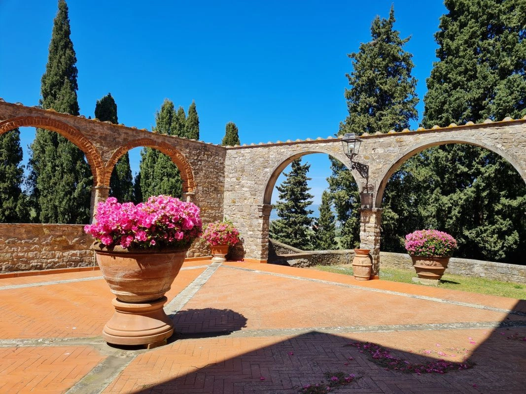 Историческая вилла XV века на холмах в пригороде Флоренции - 4,900,000 €