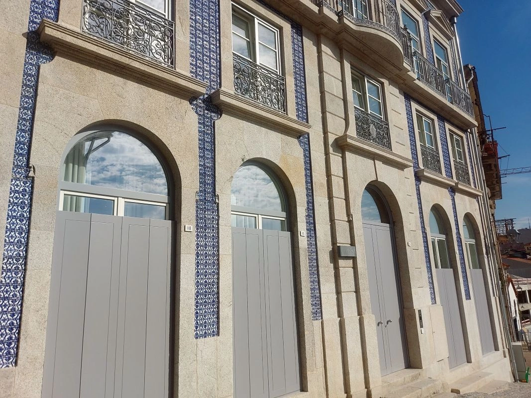 Купите современную квартиру 82 м2 в Вила Нова ди Гая