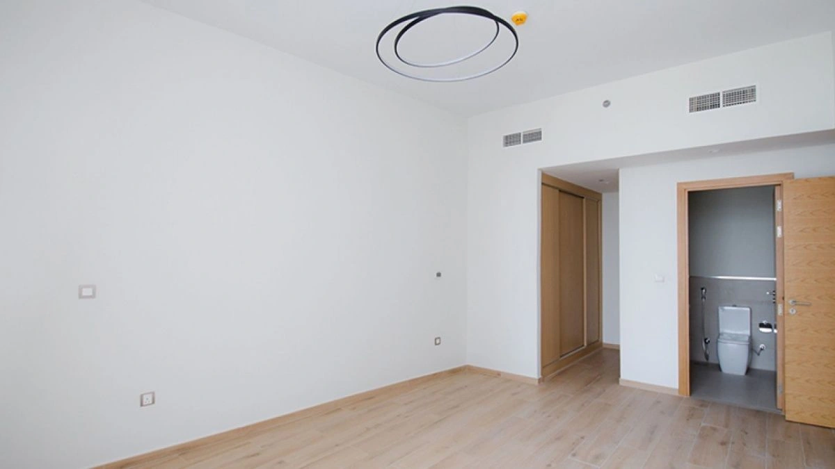 Квартира 112 м2 с видом на бесконечный бассейн в Дубае