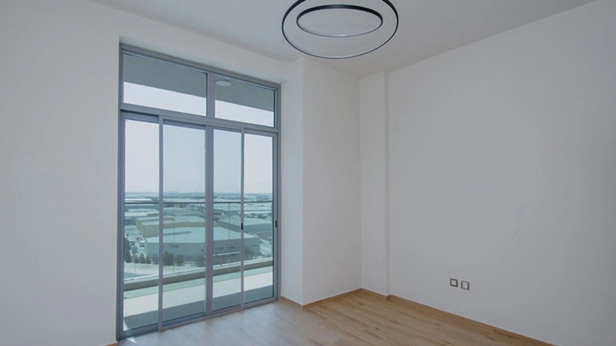 Квартира 112 м2 с видом на бесконечный бассейн в Дубае