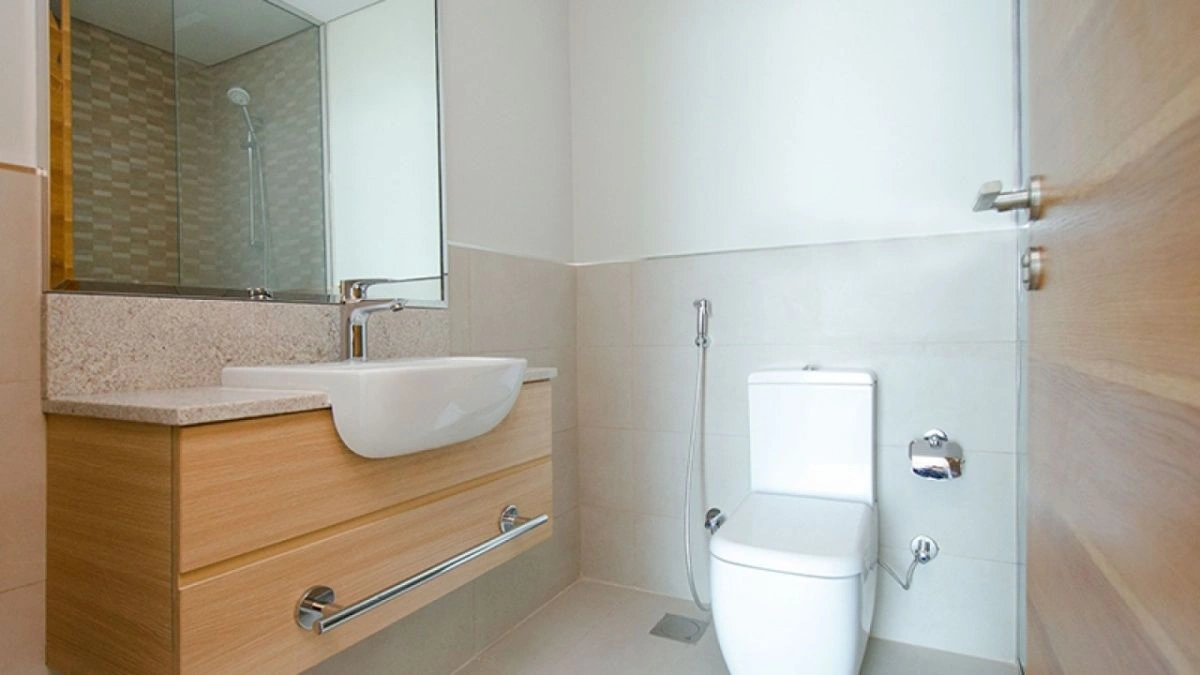 Квартира 112 м2 с видом на бесконечный бассейн в Дубае