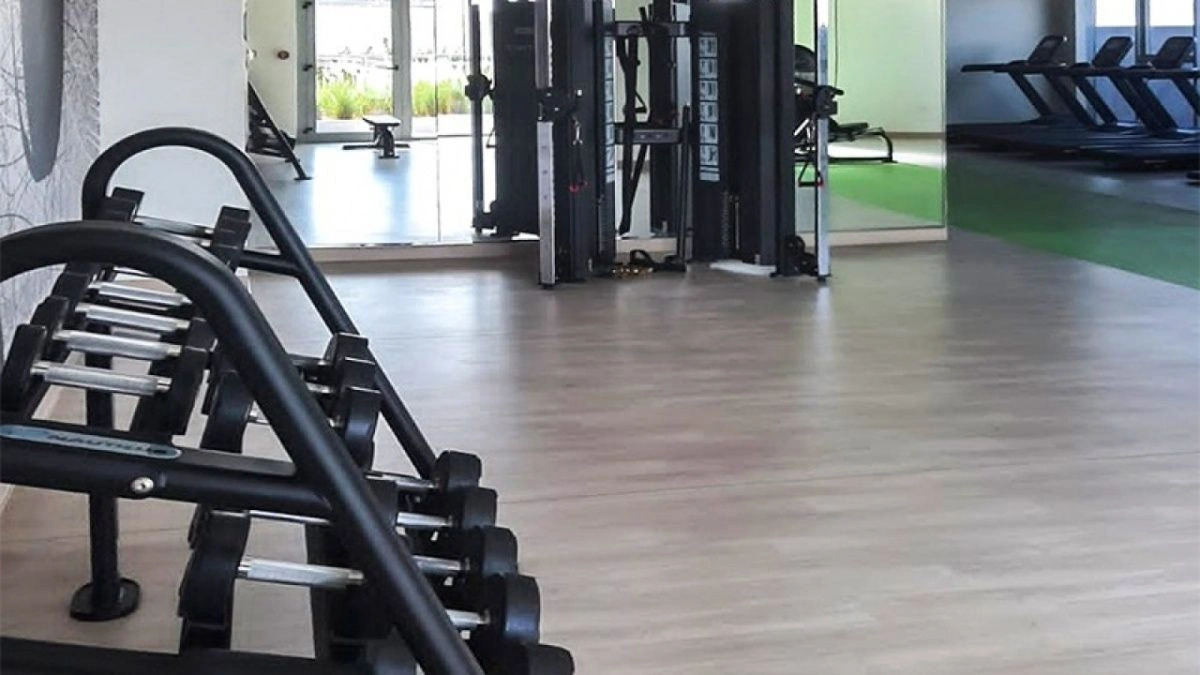 Квартира 112 м2 с видом на бесконечный бассейн в Дубае