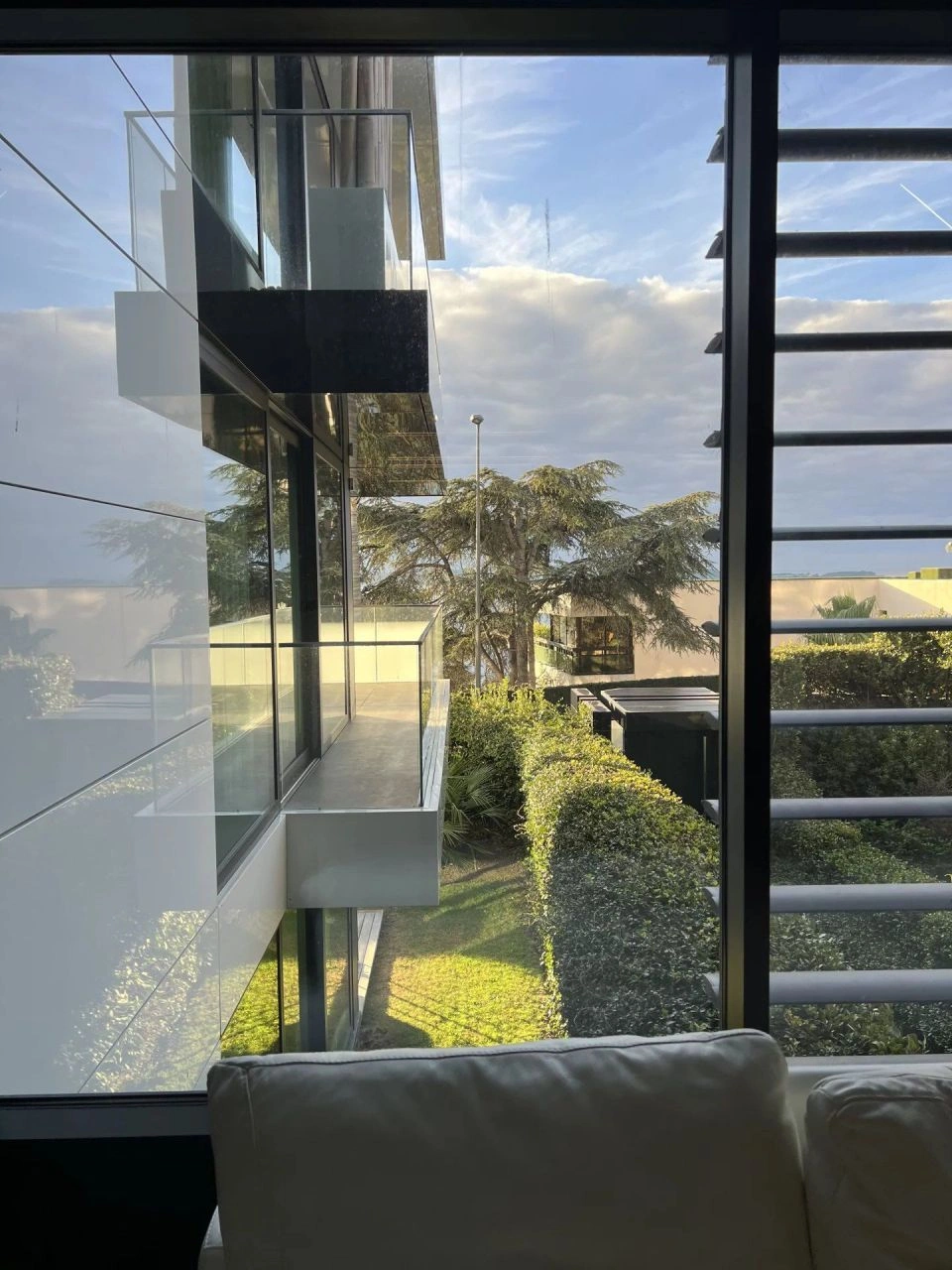 Квартира 5+1 в престижном районе La California в Каннах