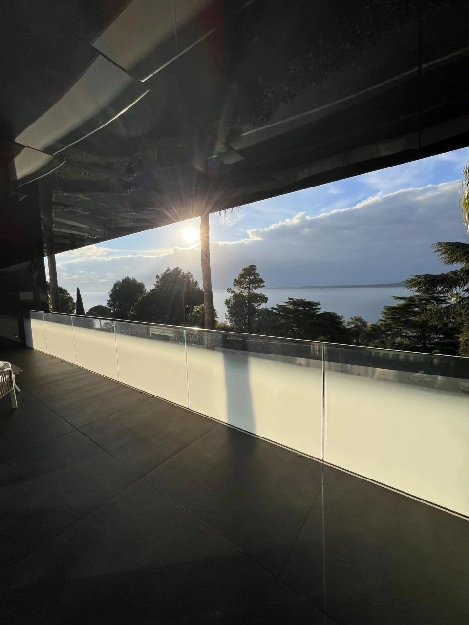 Квартира 5+1 в престижном районе La California в Каннах