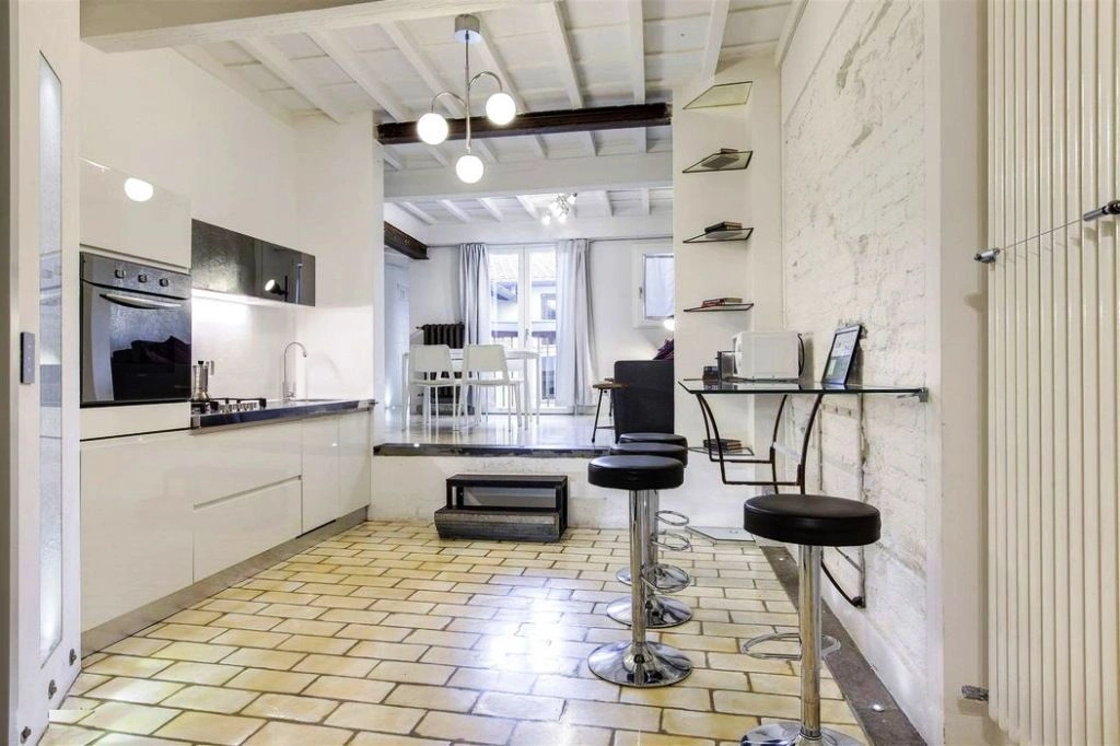 Income apartment 80 m2 in the center of Florence