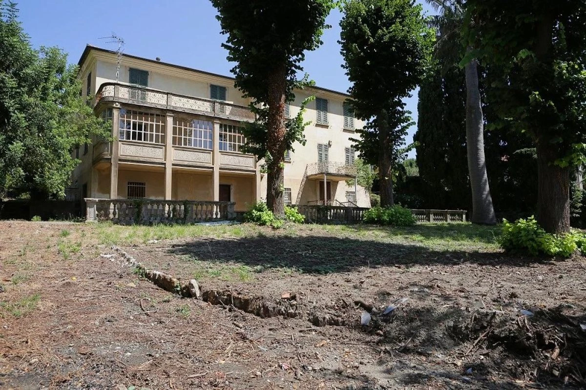 Historic villa with a park and two terraces in Lavagni, Italy