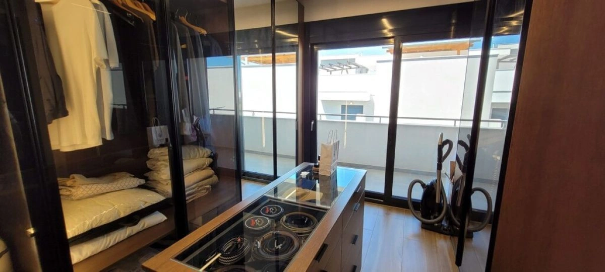 Роскошная квартира 185 м2 рядом с пляжем