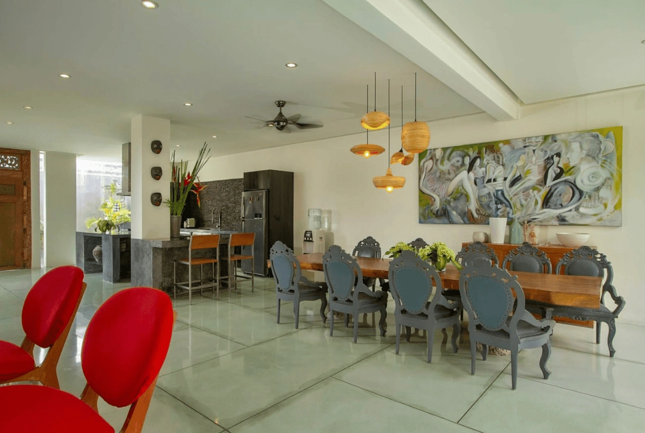 Просторная вилла 425 м2 в Семиньяке