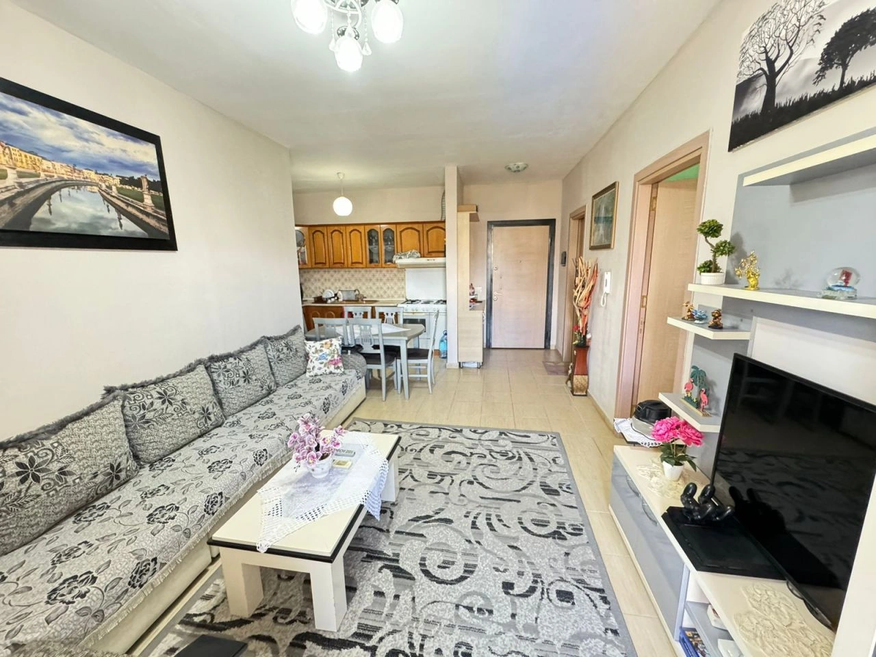 Современная квартира 57 м² в Дурресе