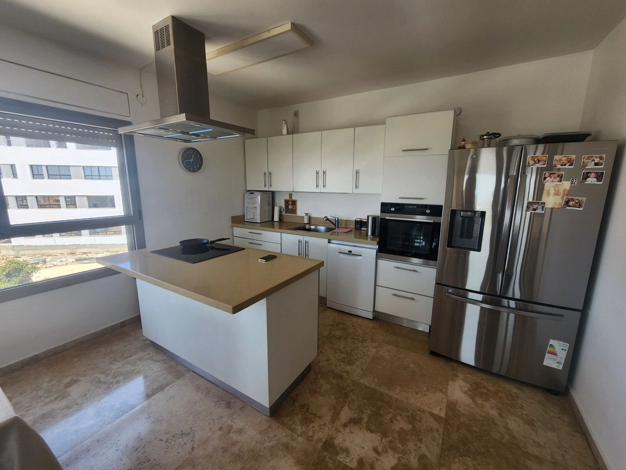 Купите квартиру в Тель-Авиве с прямым выходом на пляж - $ 2,060,800