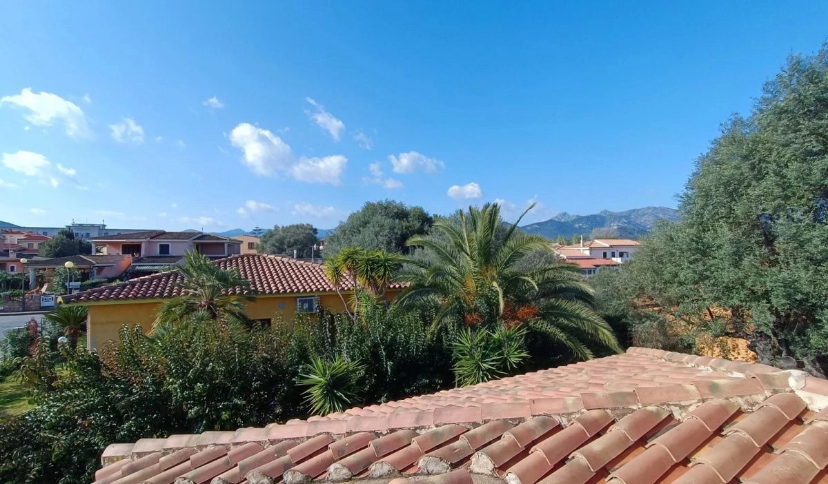 Villa in San Teodoro overlooking the green hills and the coast, Italy