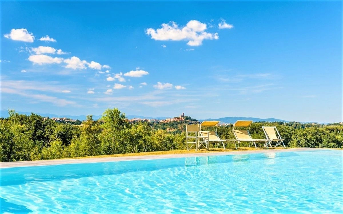 Вилла с отделкой премиум-класса ручной работы в Пизе, Италия