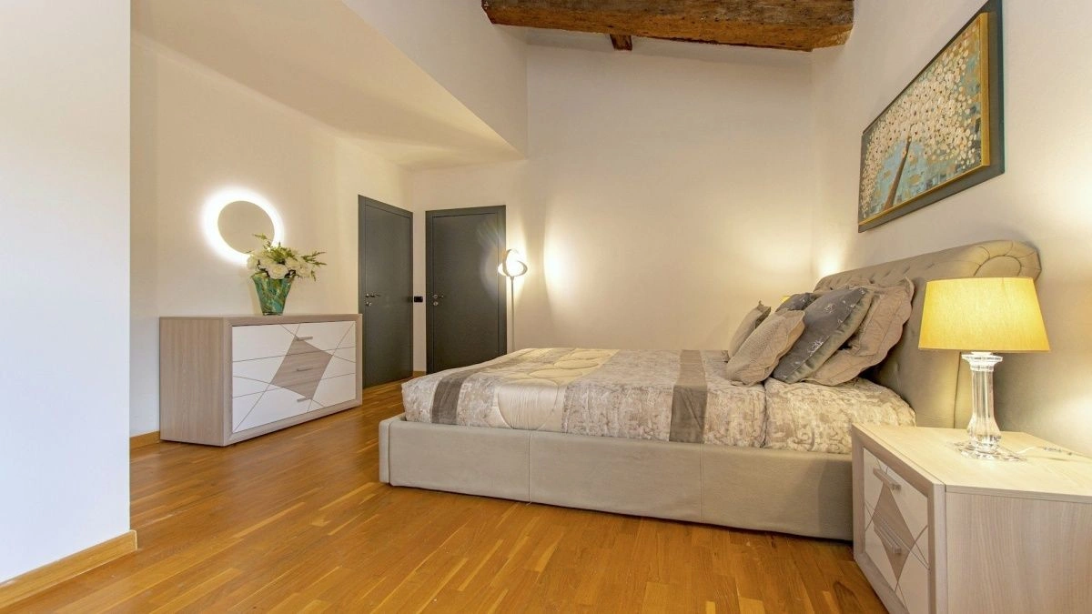 Роскошные квартиры на холмах с видом на Лукку, Италия