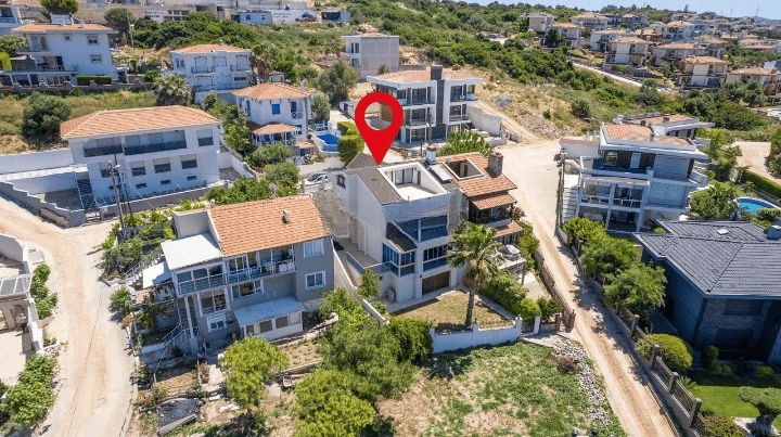 Роскошная вилла 6+1 у моря в Измире