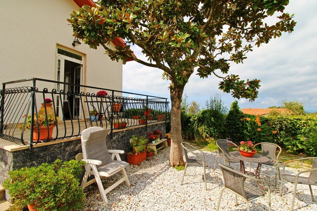 Дуплексная вилла в Леричи с панорамным видом на залив Поэтов, Италия