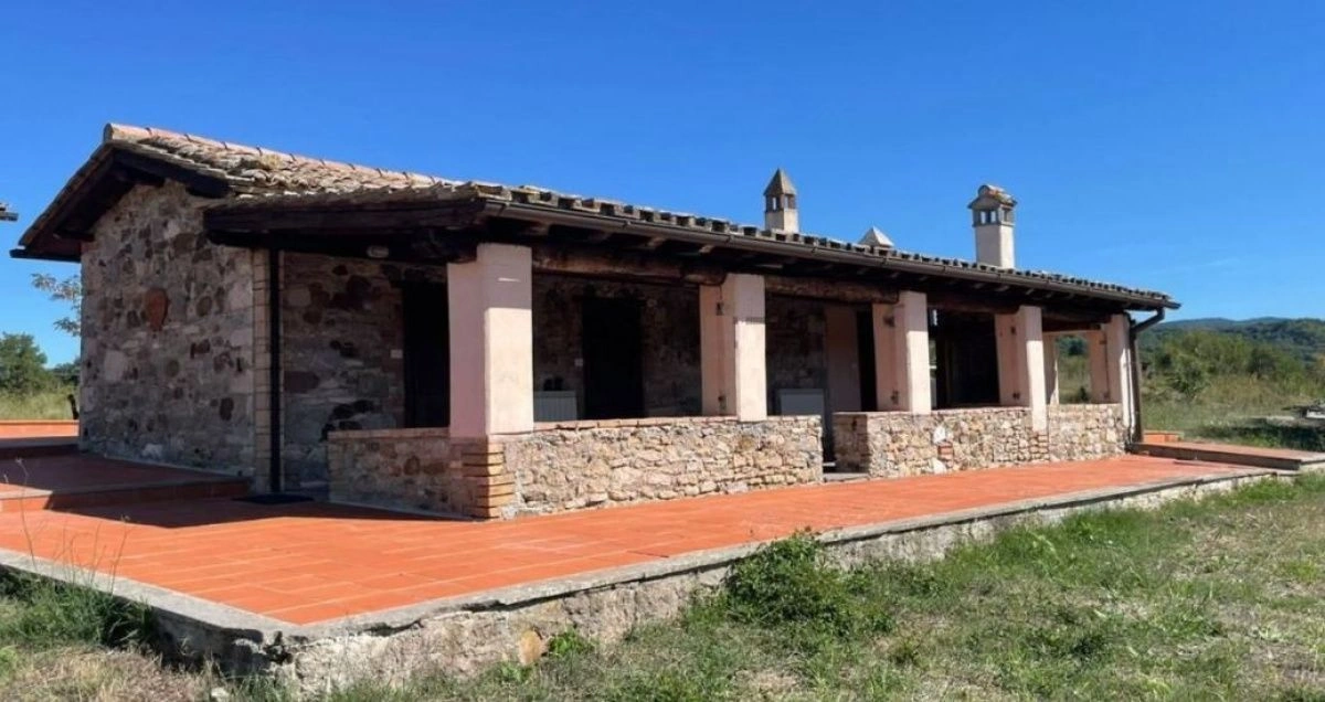 Вилла в Гроссето рядом с этрусским некрополем и термальным курортом, Италия