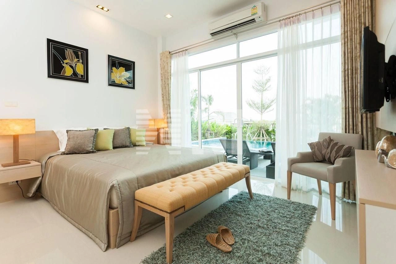 Просторная вилла 3+1 в престижном Хуа-Хине