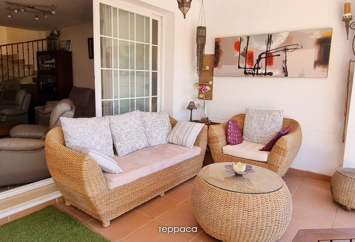 Magnificent townhouse 2+1 in Valencia, Spain