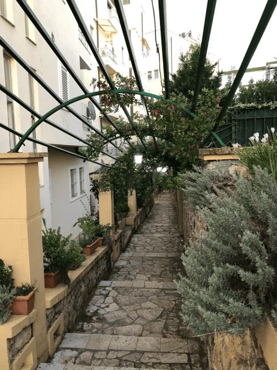 Просторная квартира 2+1 в Тиране, Албания