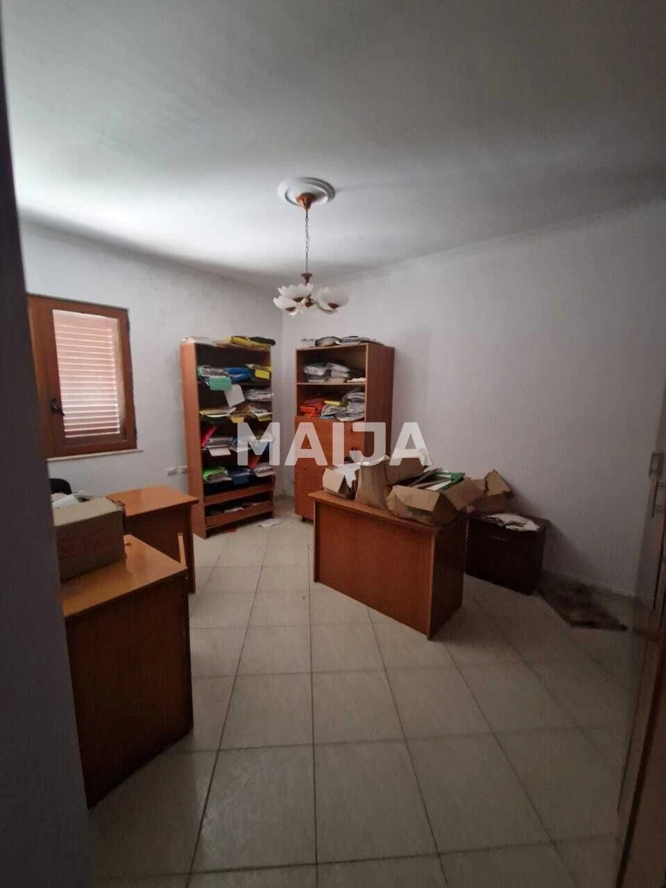 Просторная квартира 150 м2 в Влёре