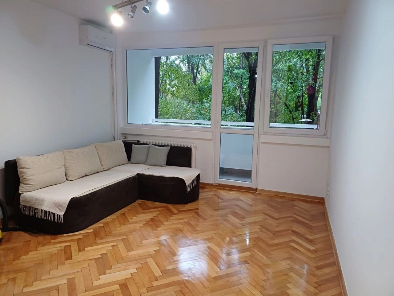 Отремонтированная квартира 1+1 в Белграде, Сербия