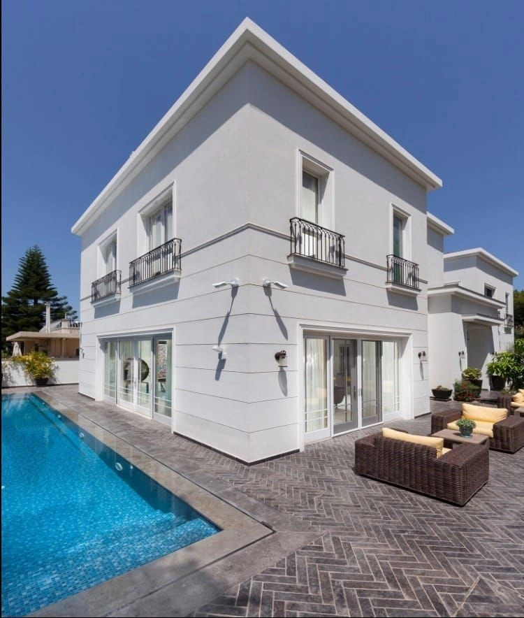 Вилла в Тель-Авиве с бассейном и великолепным расположением - 5,546,800 $