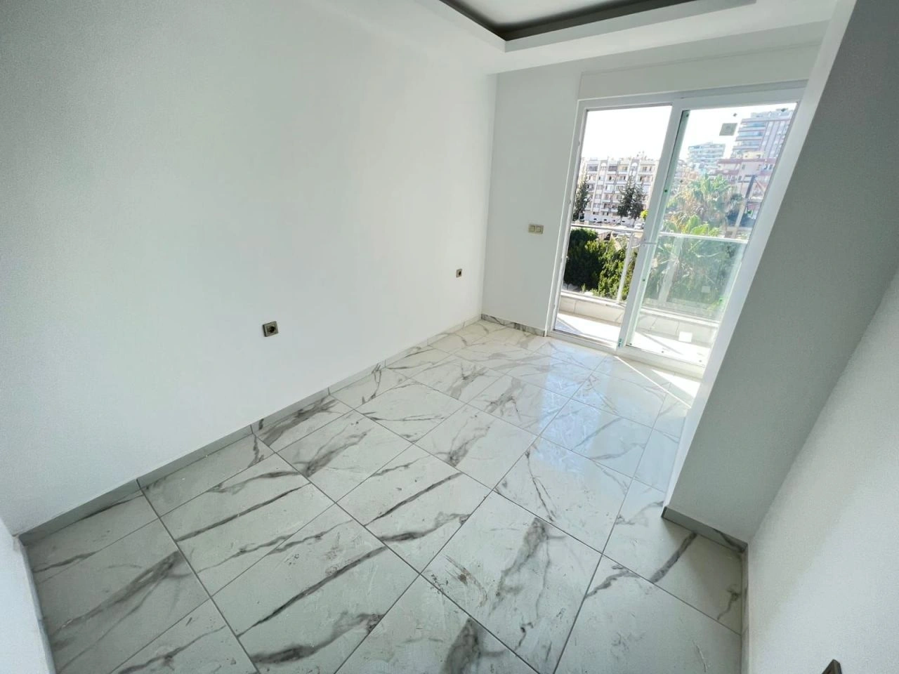 Новая квартира 90 м² у моря в Алании