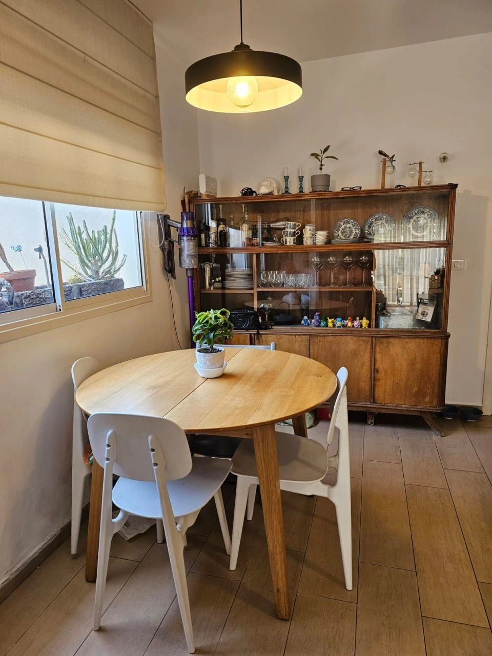 Villa with high-quality finishes in Tel Aviv, Israel