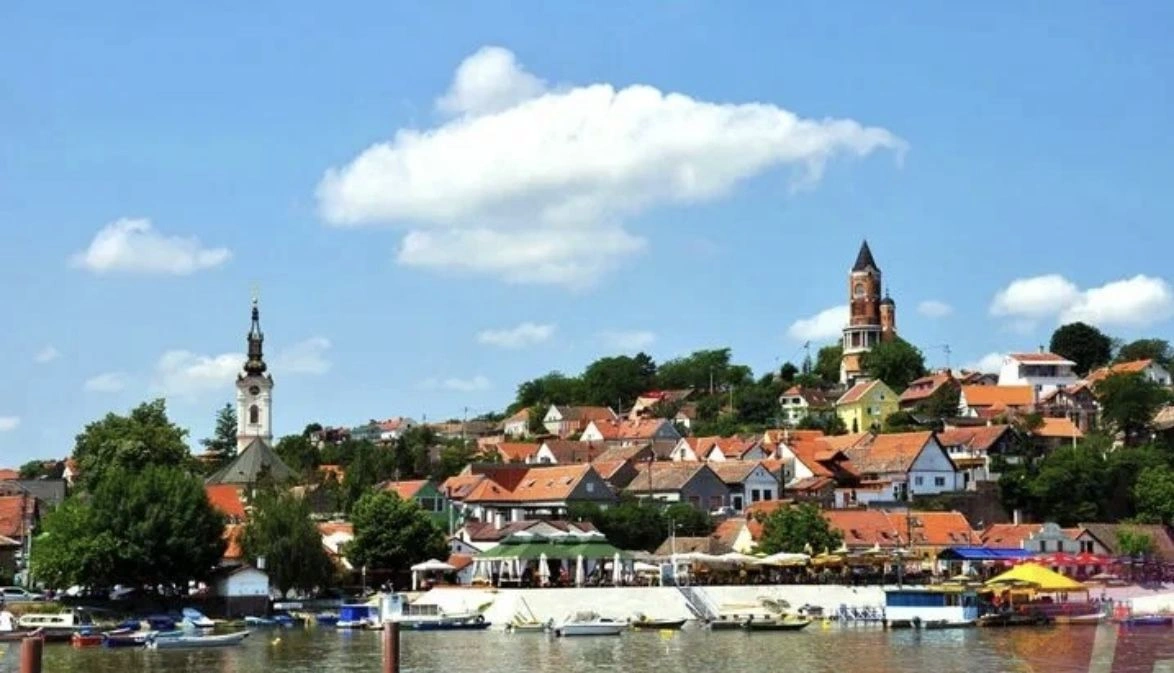 Современная квартира 1+1 в районе Земун, Белград