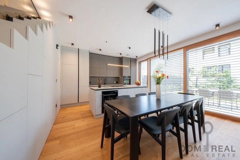 Элегантный таунхаус с фитнес-залом и сауной в Любляне - 1448000 €