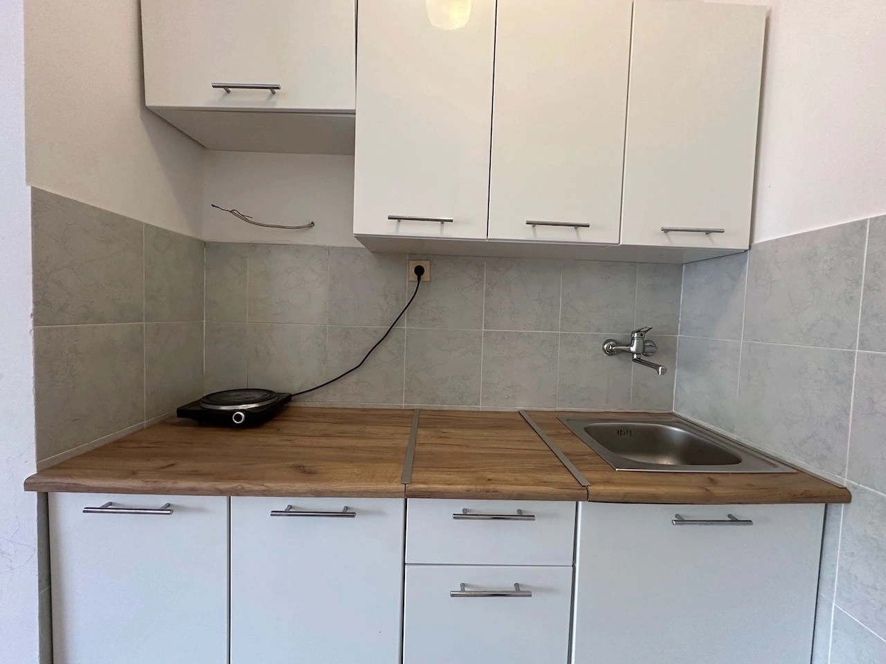 Ухоженная квартира площадью 50 м2 с панорамными видами на окрестности Будвы