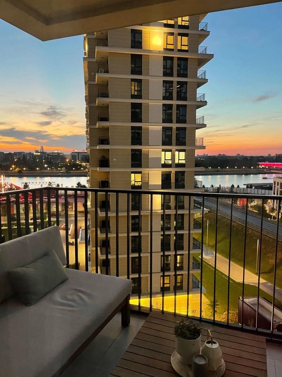 Панорамная квартира с видом на Дунай, Белград, Сербия, 85 м²