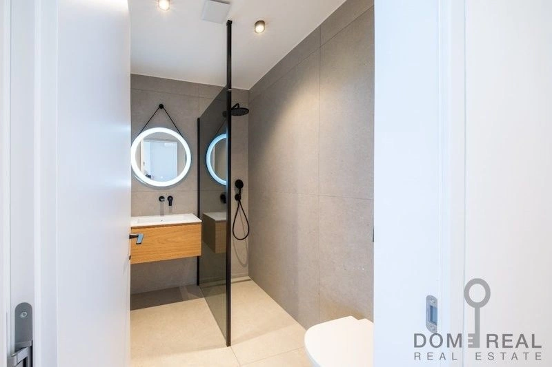 Таунхаус 3+1 в престижном районе Подутика в Любляне