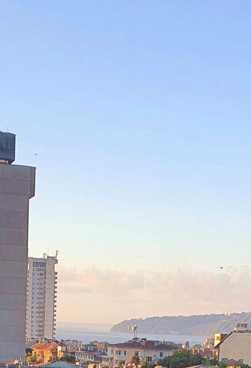 Пентхаус в центре Варны с панорамным видом на море и город - 480,000 €