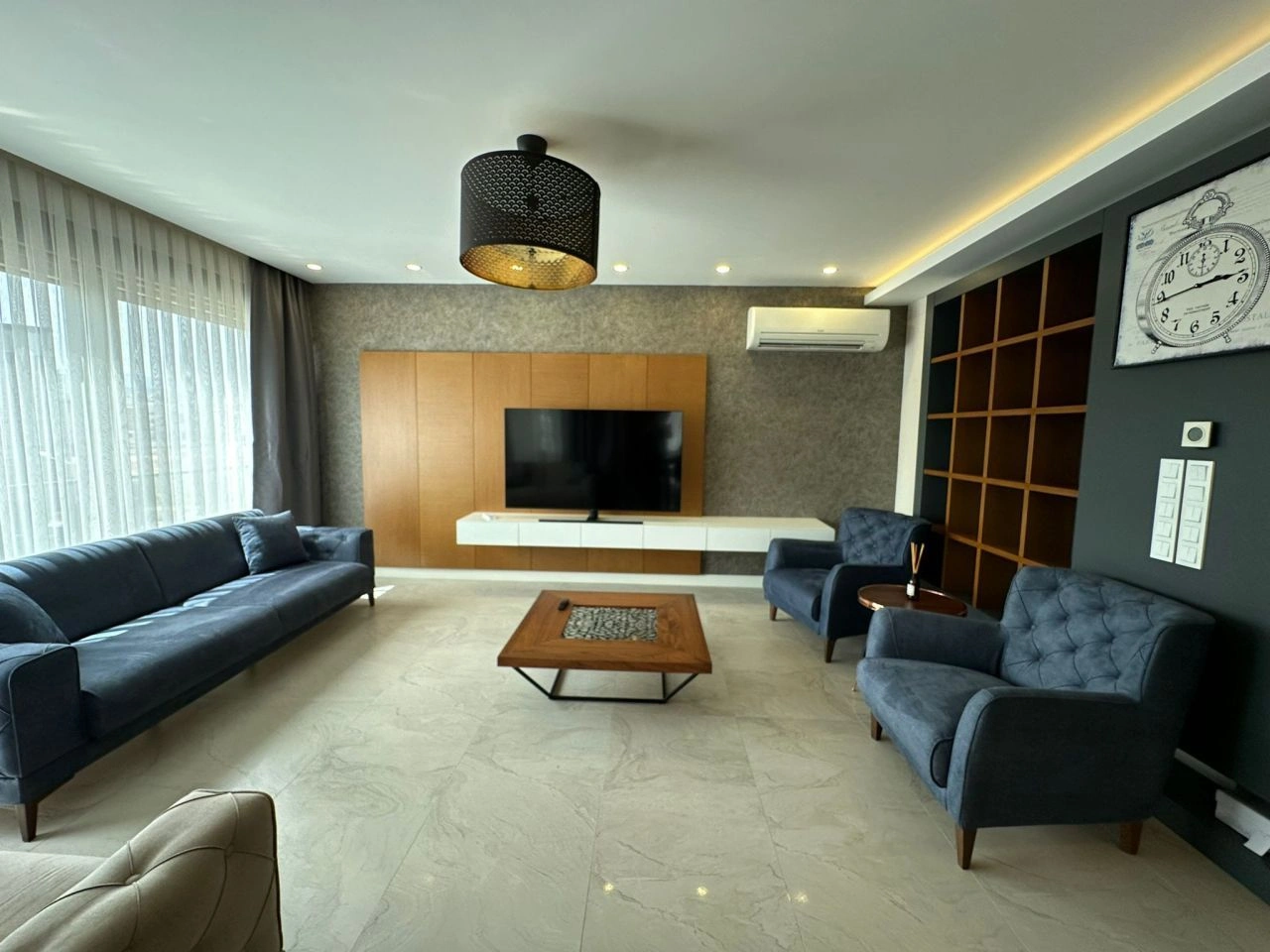 Комфортабельная квартира 4+1 в Коньяалты, Анталия