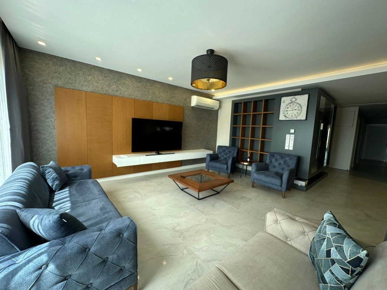 Комфортабельная квартира 4+1 в Коньяалты, Анталия