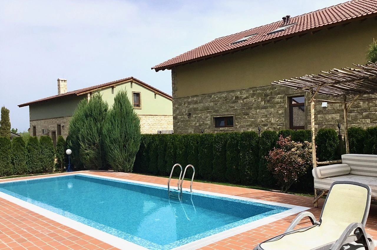 Luxury villa at the foot of the mountain in Priseltsi, Bulgaria