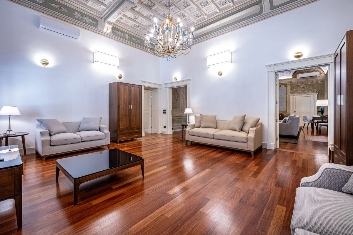 Apartment in the center of Florence near the Cathedral and Palazzo Buontalenti, Italy
