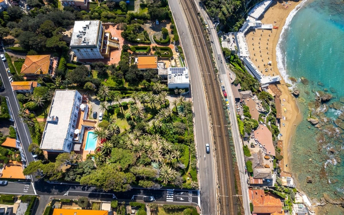 Историческая вилла 6+1 в районе Кастильончелло, Италия