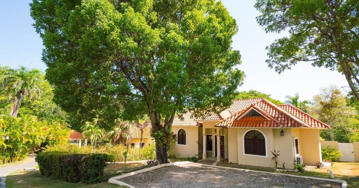 Дом 2+1 с садом в Сосуа, Доминикана