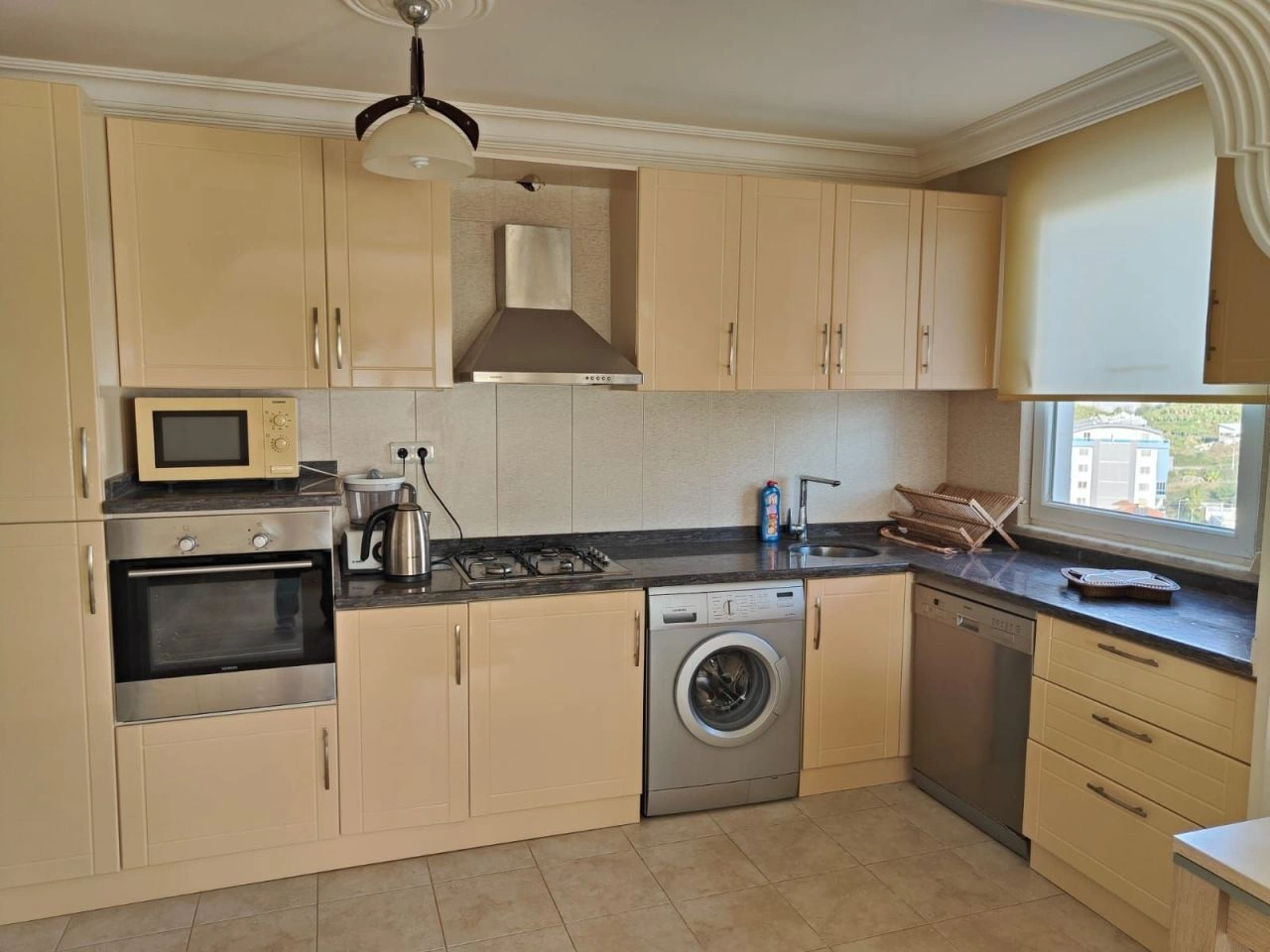 Просторная квартира 100 м2 для жизни в Аланье