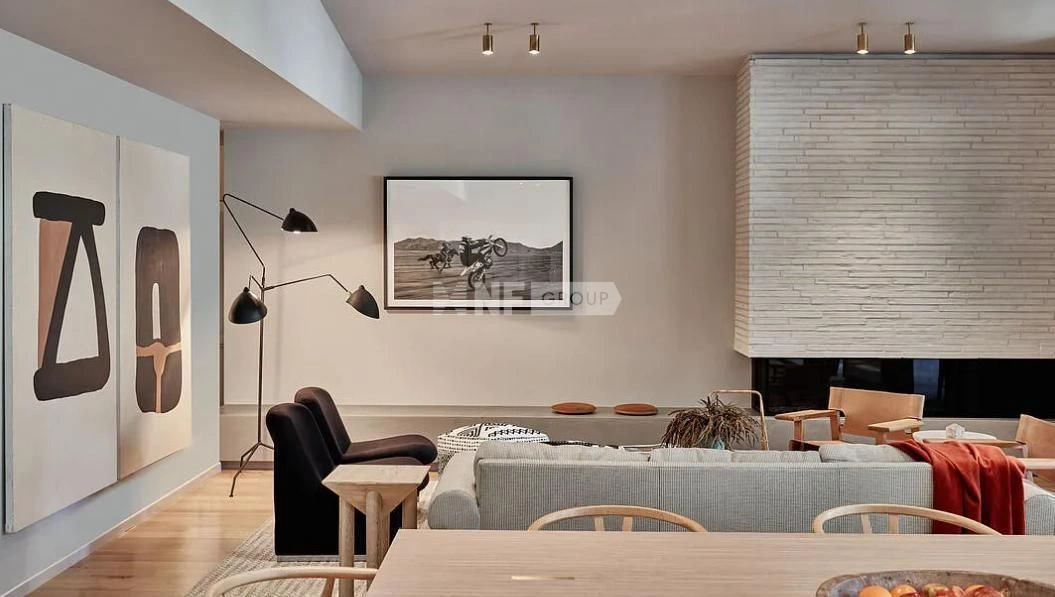 Одноэтажная вилла в престижном районе Лос-Анджелеса, США