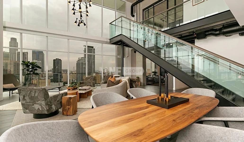 Пентхаус площадью 1197 м2 в престижном районе South Park Лос-Анджелеса