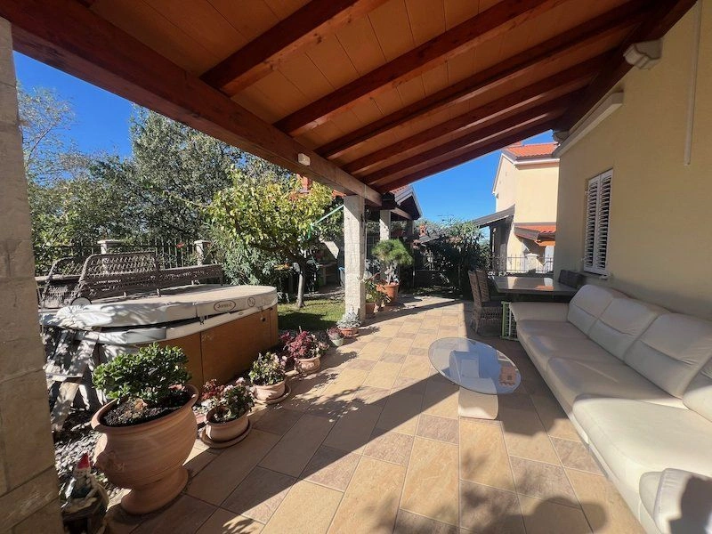 Вилла 3+1 с панорамным видом в Копере