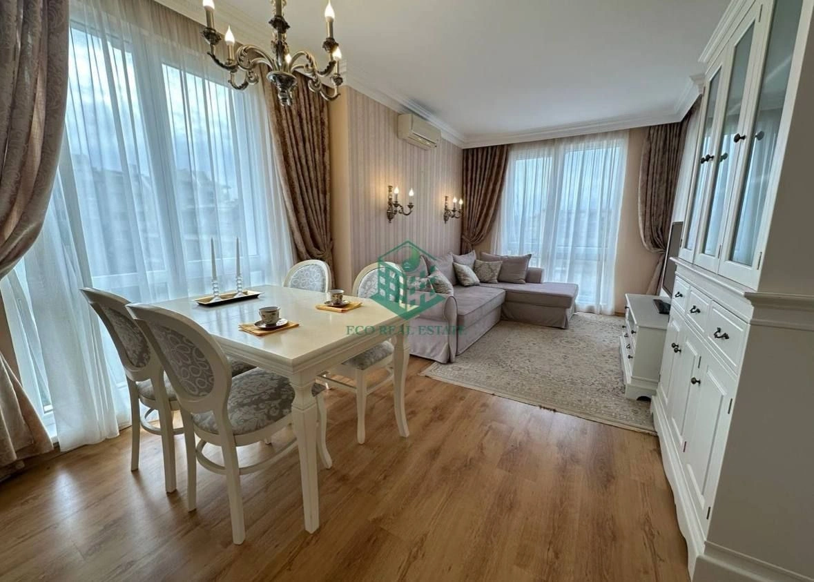 Квартира с террасой рядом с морем на Солнечном берегу - 106 900 €