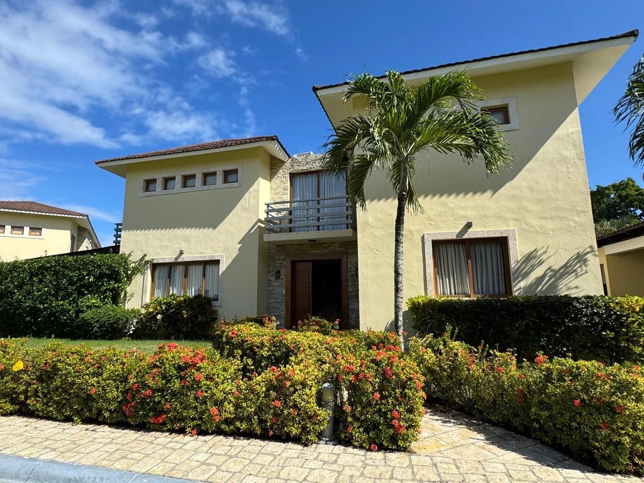 Вилла рядом с пляжем в закрытом сообществе в Сосуа, Доминиканская Республика